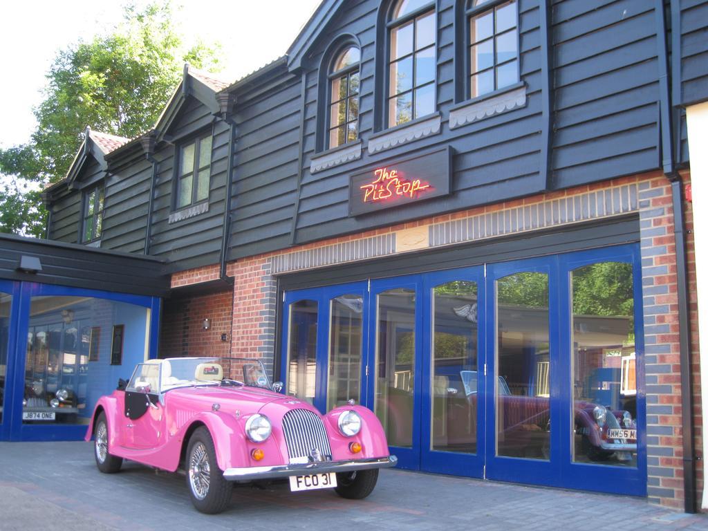 The Pitstop Little Hallingbury  Luaran gambar